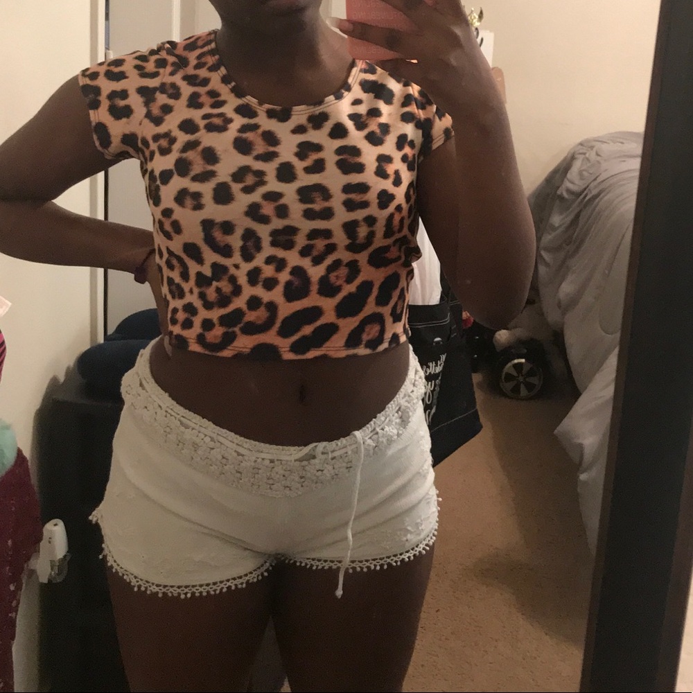 Leopard crop top